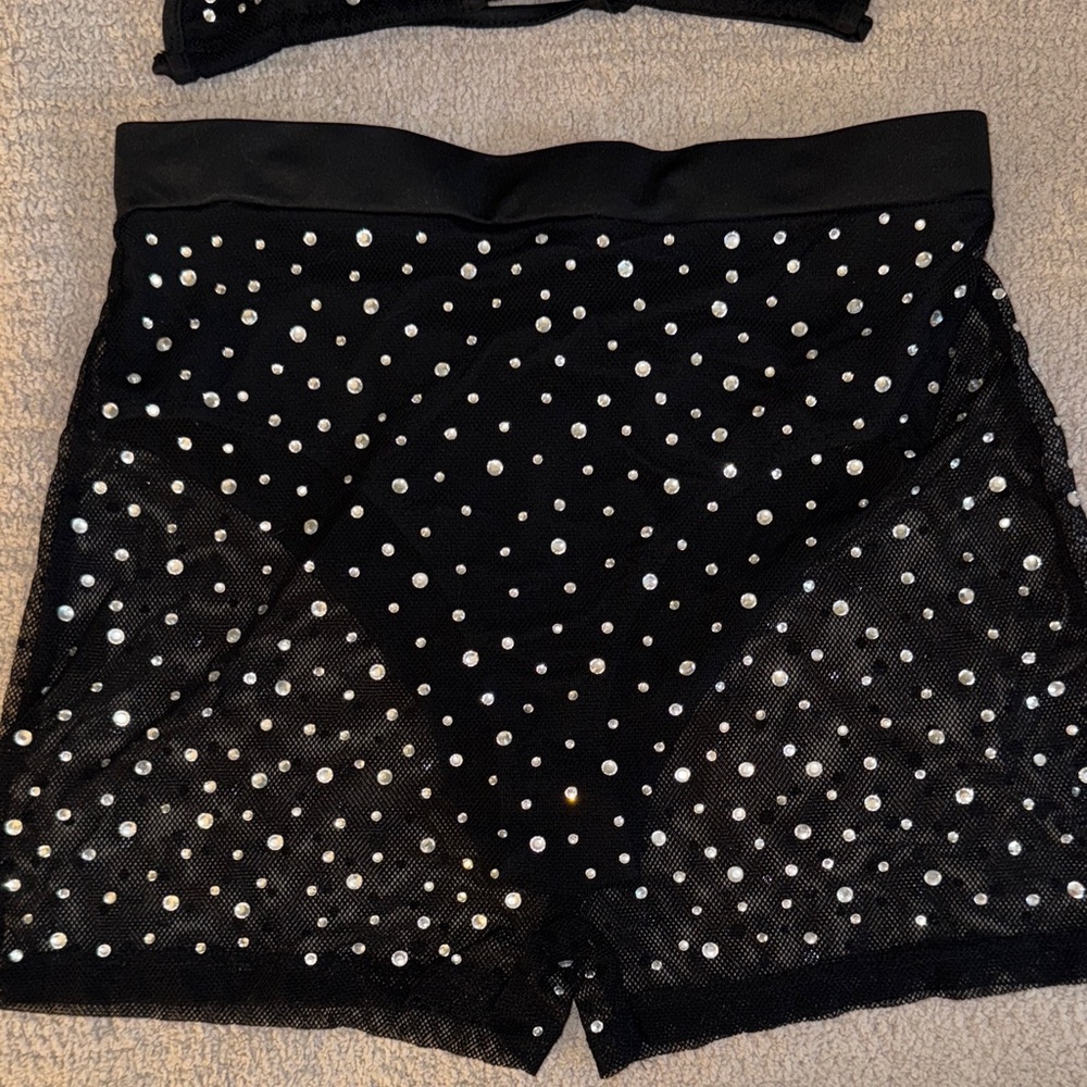 Black Set with Rhinestones - Picture 6 of 6